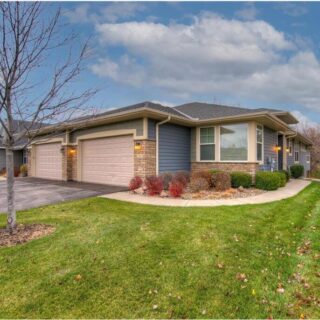 3562 Sawgrass Trail E, Eagan MN