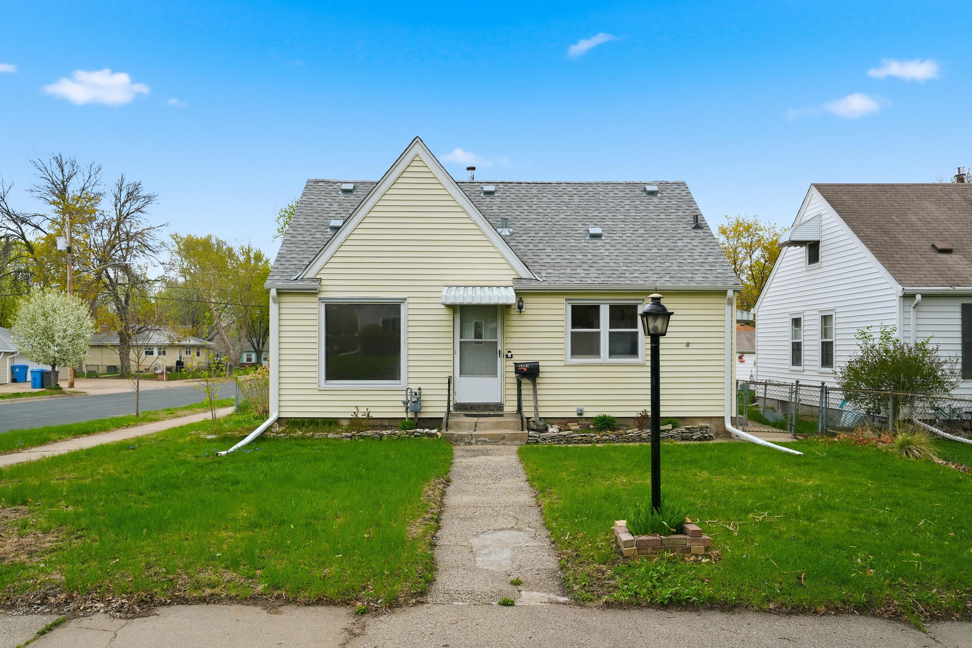 5701 38th Ave S MLS-1